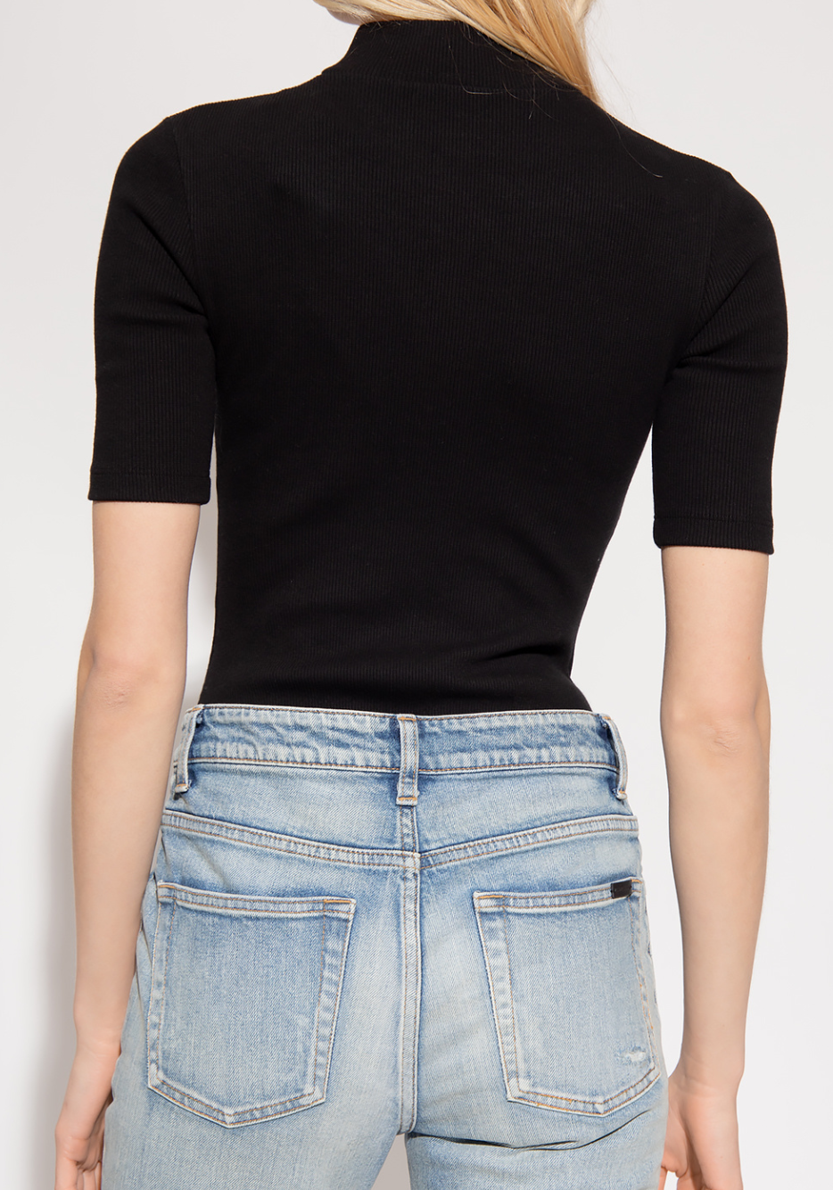 Body 685308 Y36QA