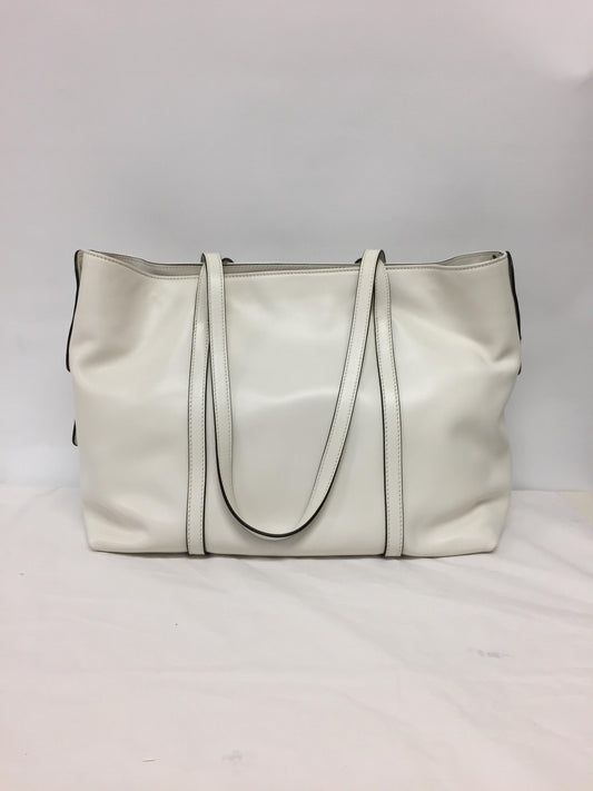 Leather tote